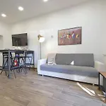Appartamento A Casa Di Stefano By Domus&dimore Roma