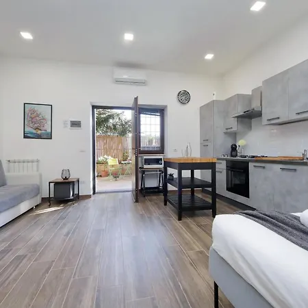 A Casa Di Stefano By Domusdimore Apartament