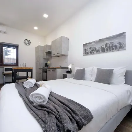 A Casa Di Stefano By Domusdimore *