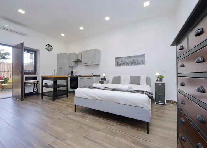 Apartment A Casa Di Stefano By Domusdimore