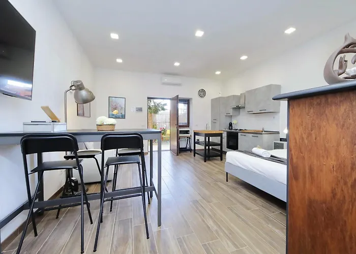 Apartment A Casa Di Stefano By Domusdimore