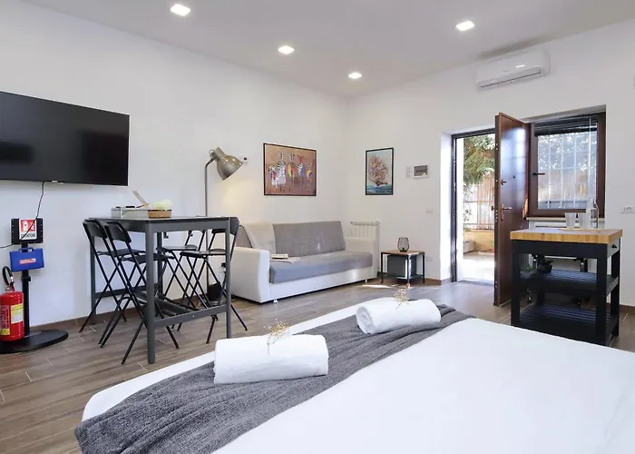 Apartment A Casa Di Stefano By Domusdimore *